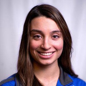 Abby Raymond headshot.