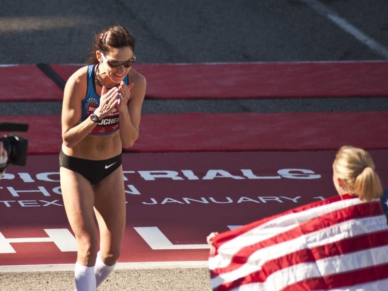 Kara Goucher winning race