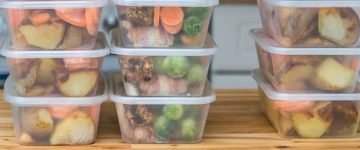 plastic containers full of prepped meals