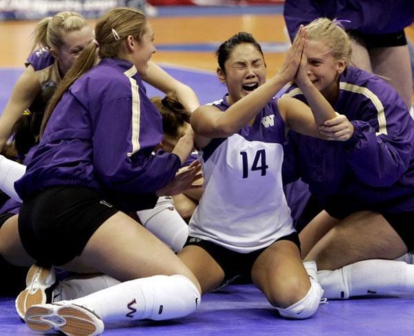 Candace Vering emotional after volleyball game with team