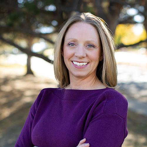 Betsy Douglass headshot.