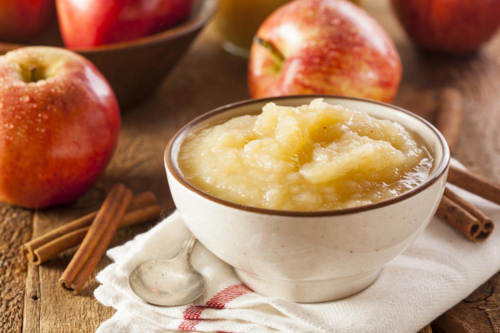 Homemade Applesauce with Oats